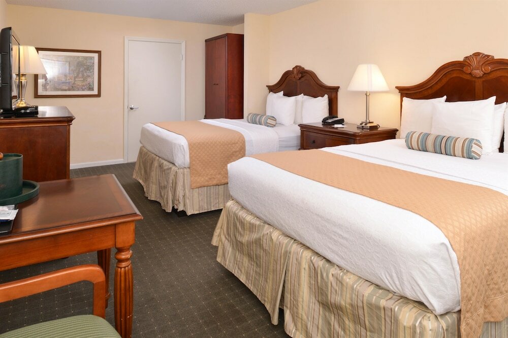 Фото Best Western Plus Santee Inn
