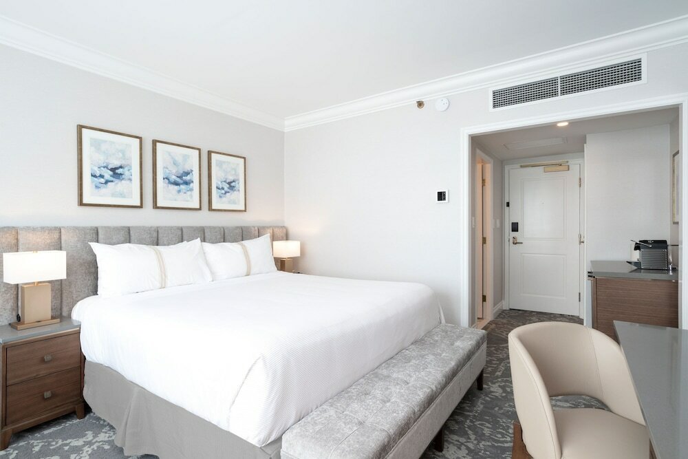 Фото The Sutton Place Hotel Vancouver