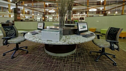 Гостиница Clarion Hotel & Suites Conference Center Memphis Airport в Мемфисе