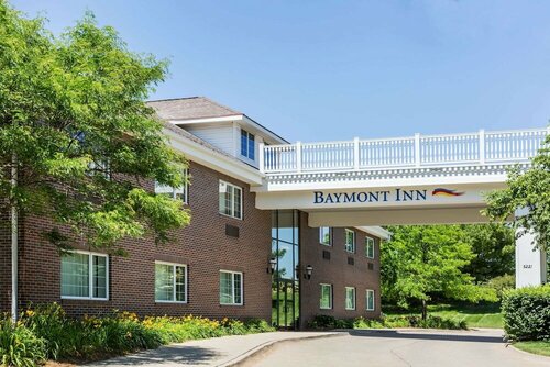 Гостиница Baymont by Wyndham Des Moines Airport