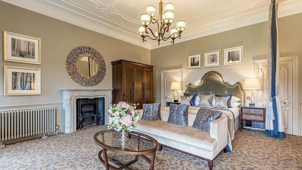 Фото Rhinefield House Hotel