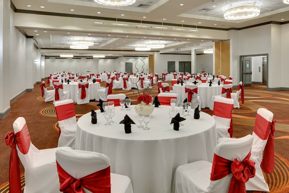 Фото Crowne Plaza Dallas Downtown