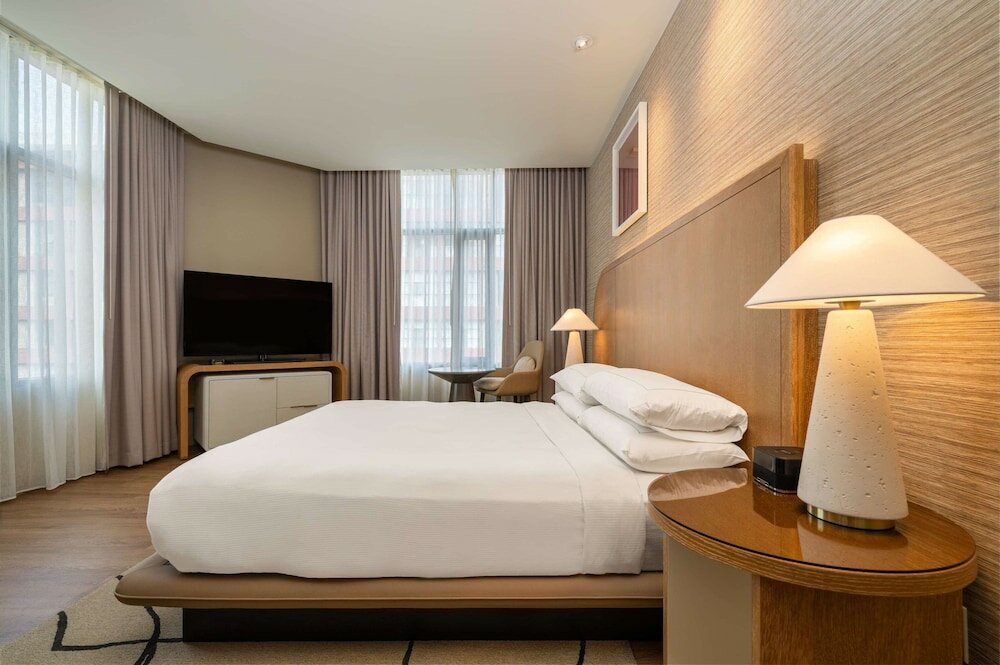 Фото Hilton San Diego Gaslamp Quarter