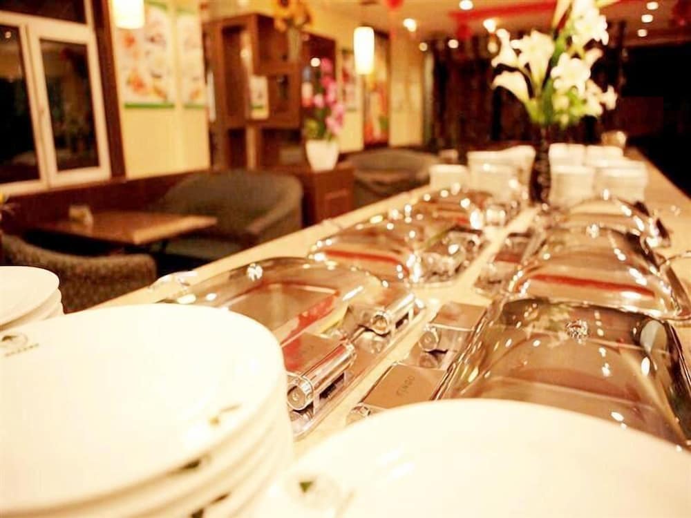 Фото GreenTree Inn ShangHai ZhongShan HuTai Business Hotel