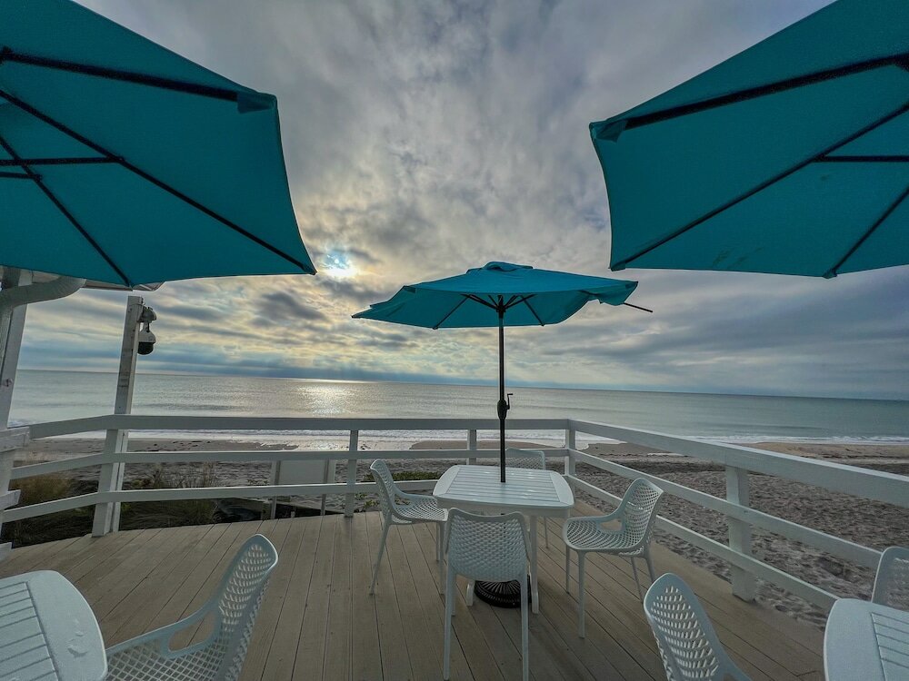 Фото Pearl Beach Inn