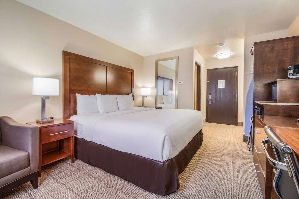 Фото Comfort Inn Newport