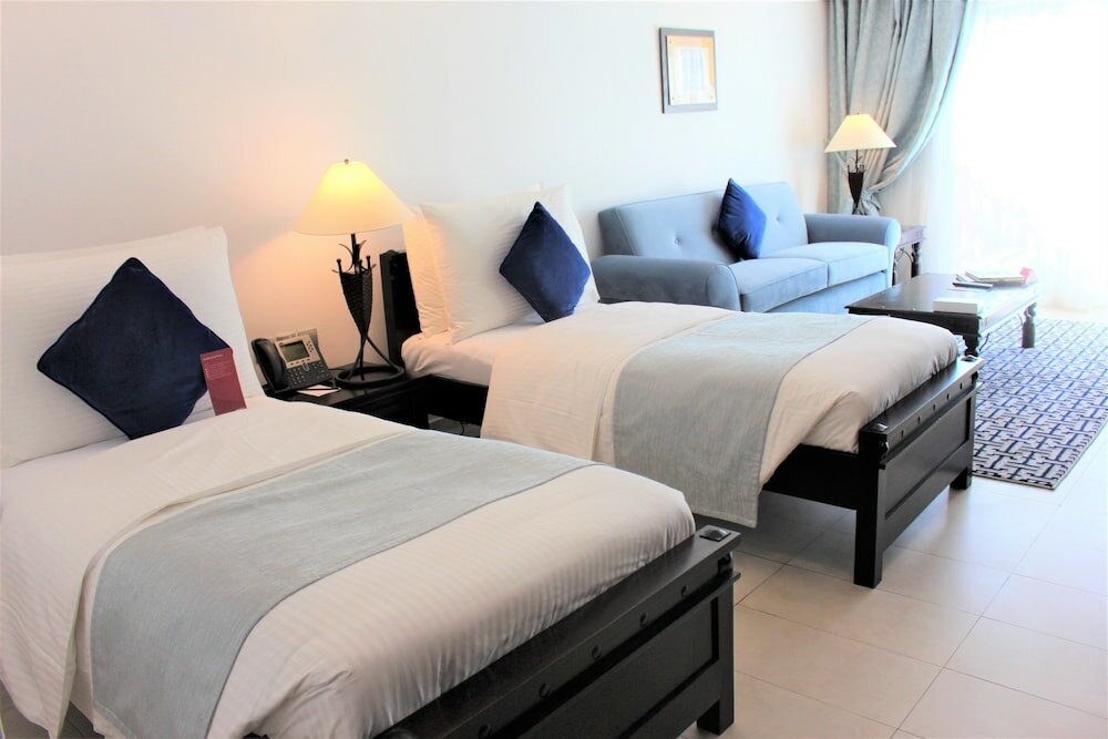 Фото Mövenpick Hotel & Resort Al Bida'a Kuwait