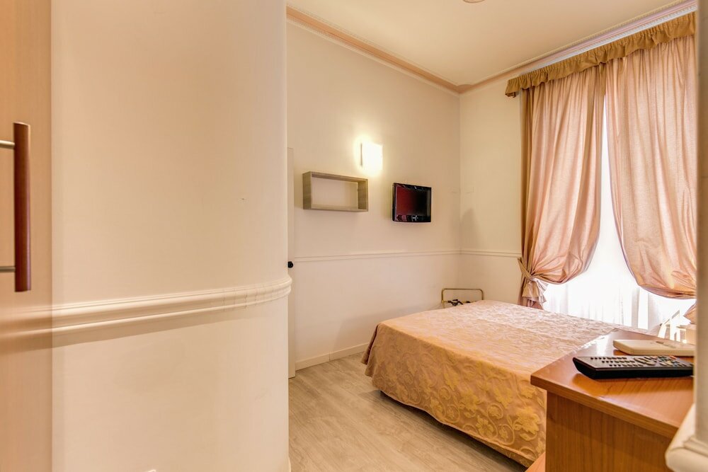 Фото Hotel Martini