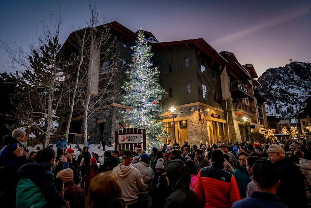 Фото The Village at Palisades Tahoe