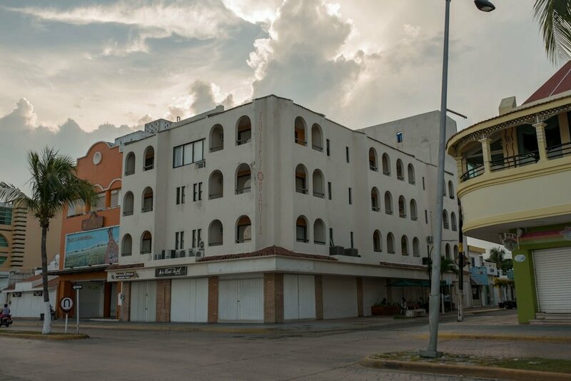 Гостиница Suites Bahia