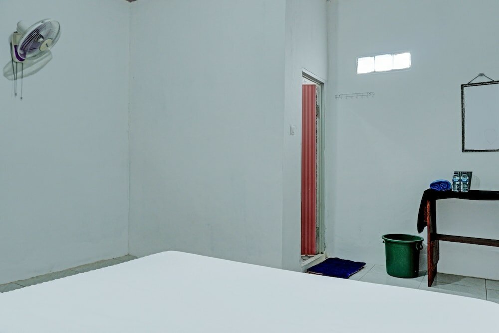 Фото Spot On 92412 Homestay Eka Fortuna Ranau