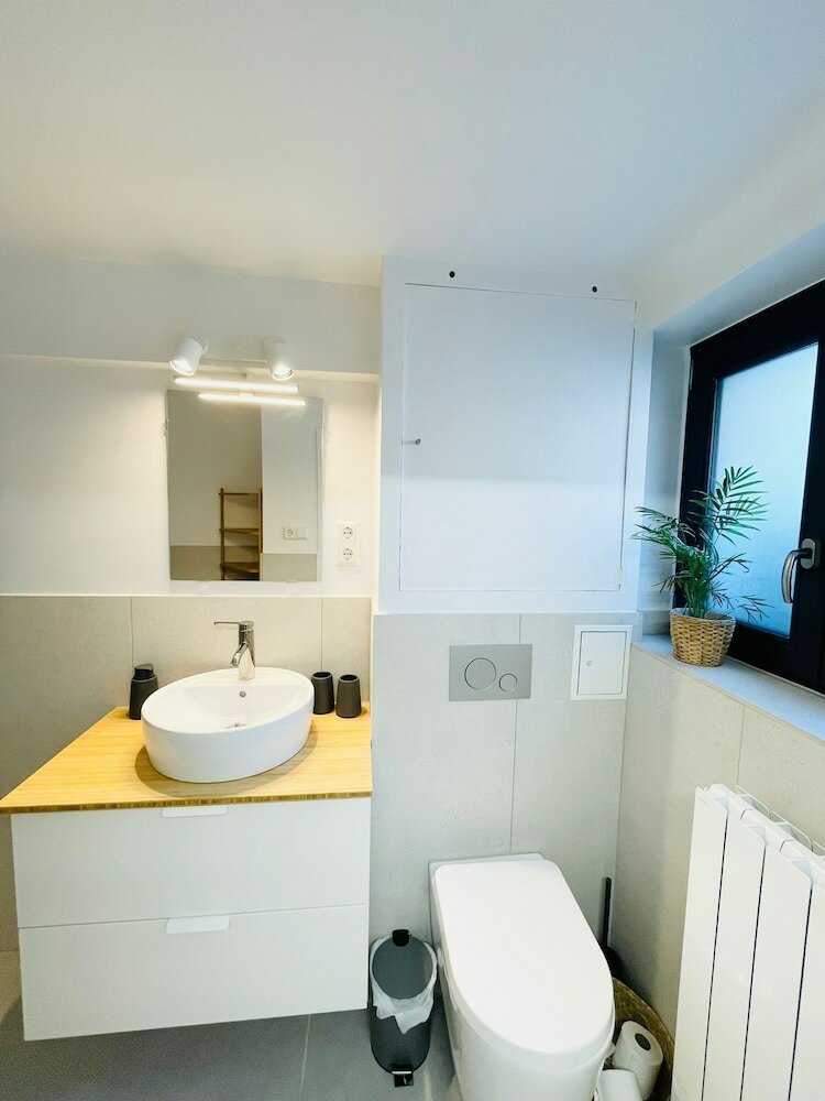 Фото Modern townhouse - Private Garden