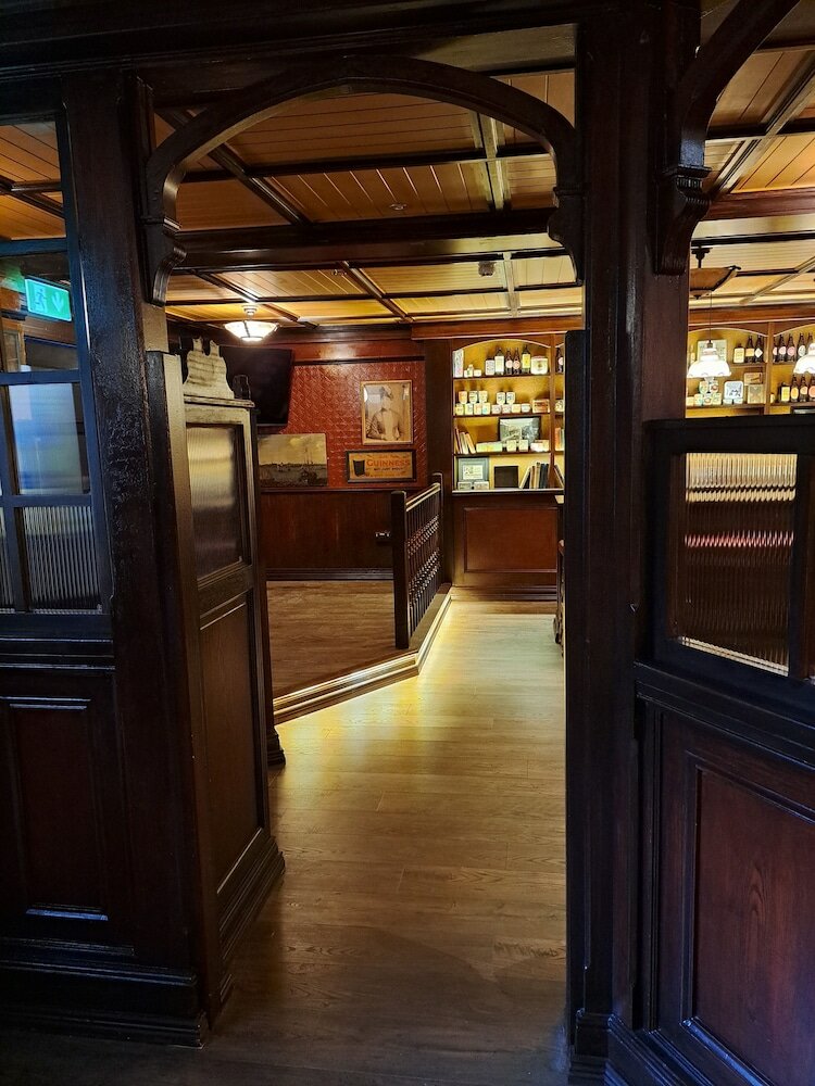 Фото Coachmans Inn