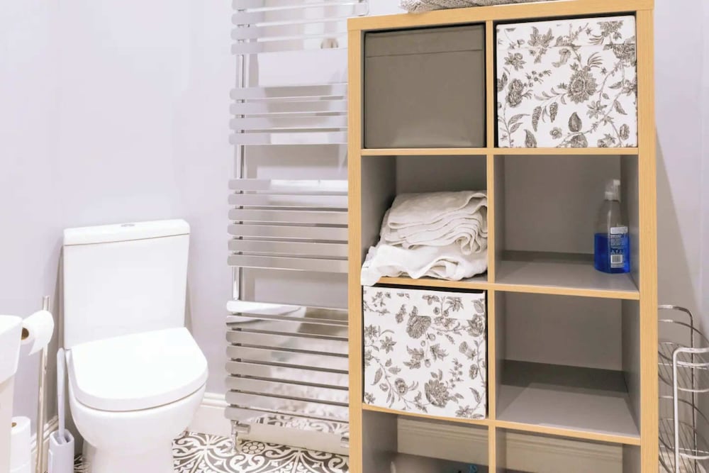 Фото Spacious & Welcoming 2bd Flat - Edinburgh