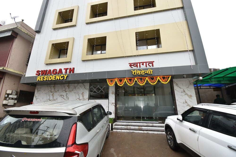 Фото Hotel Swagath Residency