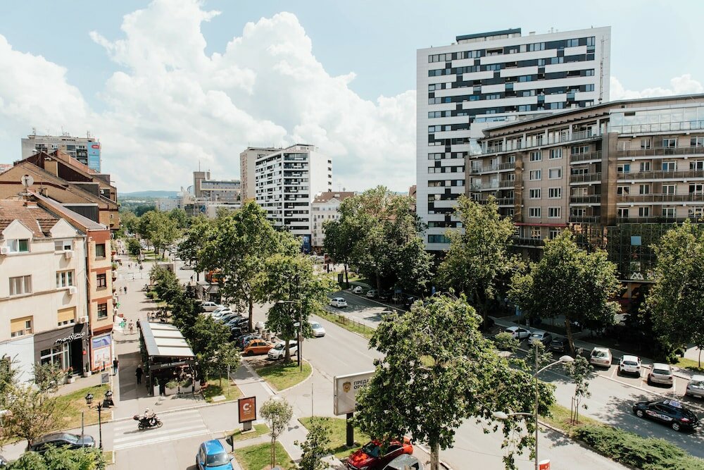 Фото отеля 2