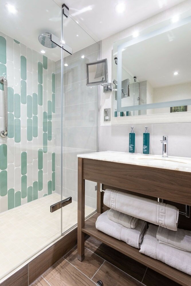 Фото DoubleTree by Hilton Hotel - Nottingham Gateway