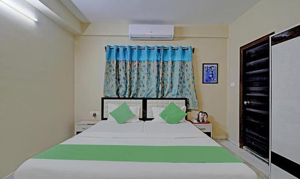 Фото Fabhotel Ashraya Inn