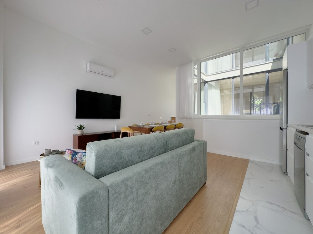 Фото Vibrant Porto Apartments-Campo 24