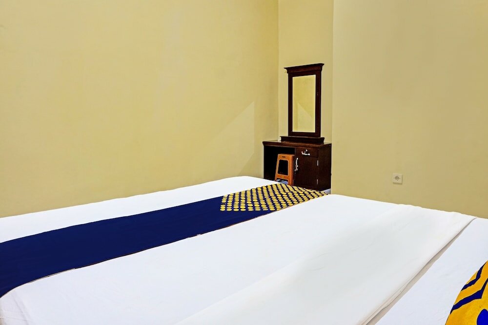 Фото Oyo 91988 Azka Homestay Klayar