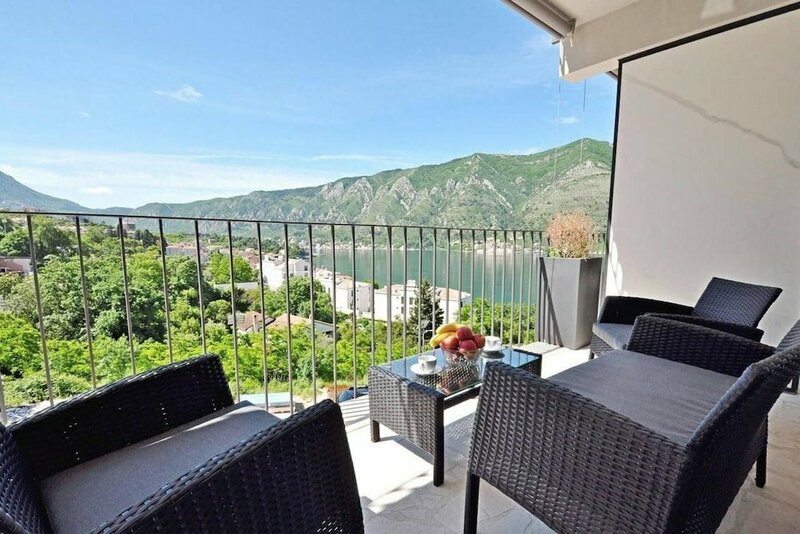 Гостиница Stunning 1-bed Apartment in Kotor