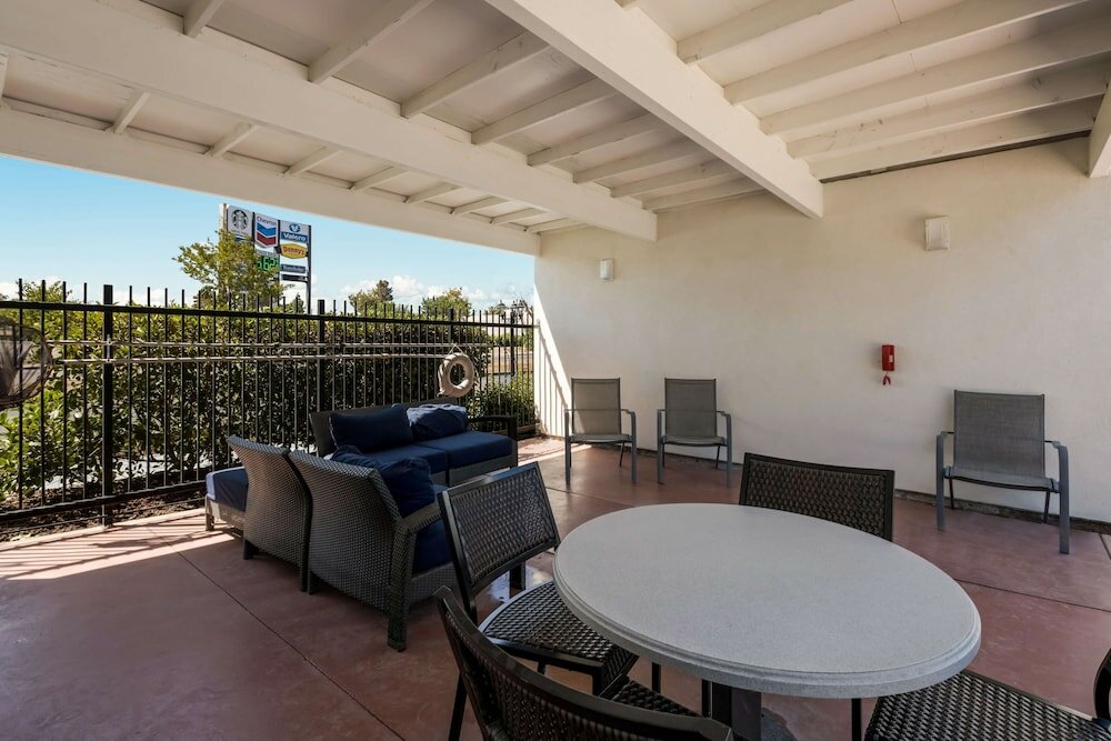 Фото Best Western Big Country Inn