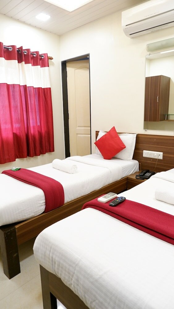 Фото Hotel Briteway