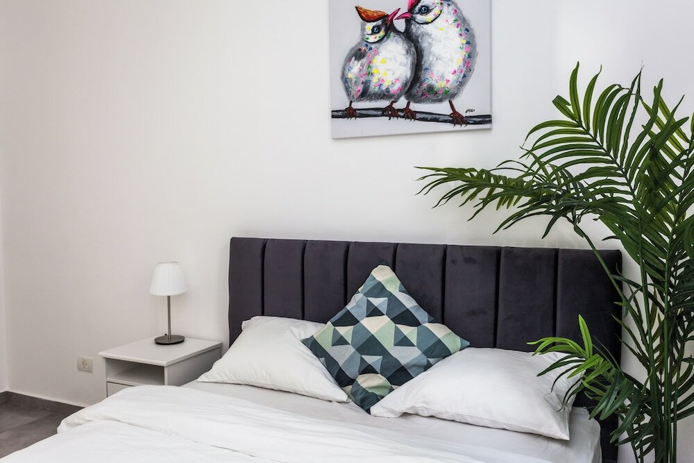 Фото Modern Apartment Walking from the beach