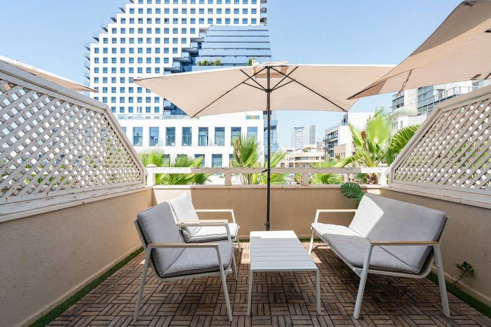 Фото Апартаменты Яркон - на пляже Тель-Авив