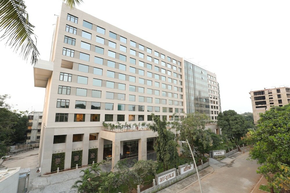 Фото Aurika, Mumbai Skycity – Luxury by Lemon Tree Hotels