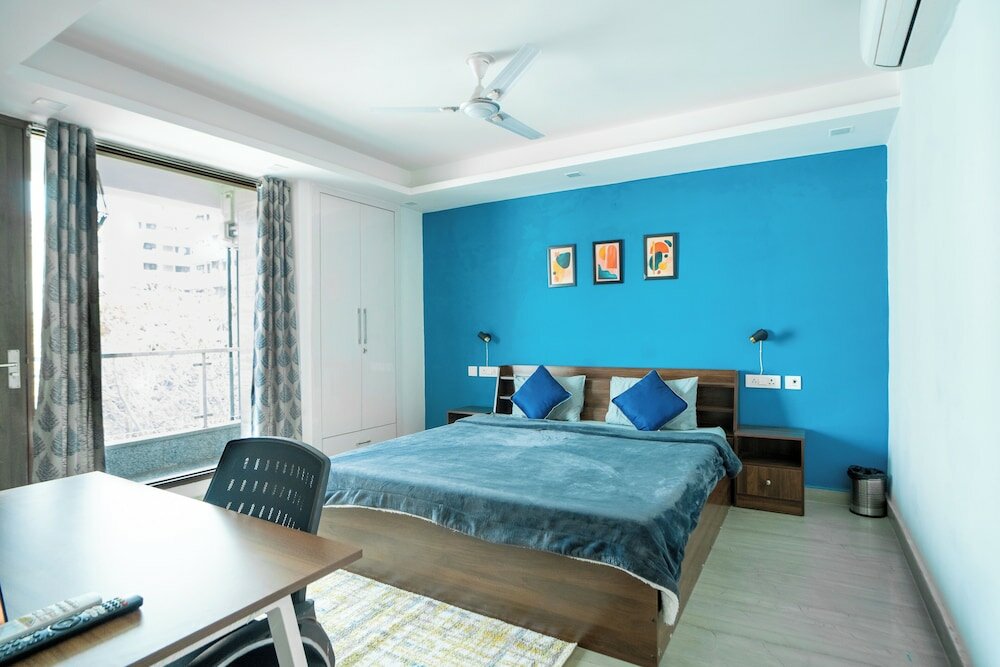 Фото FlxHo Uno - Golf Course Road