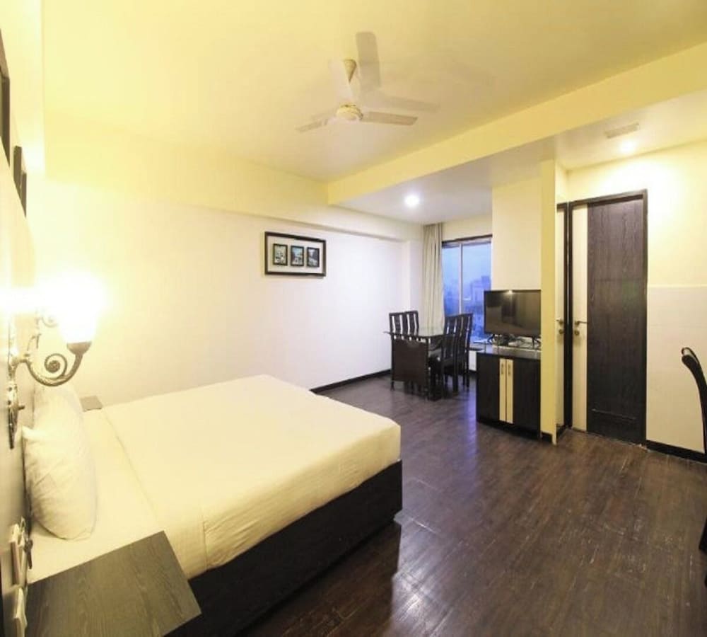 Фото Quaint Suites