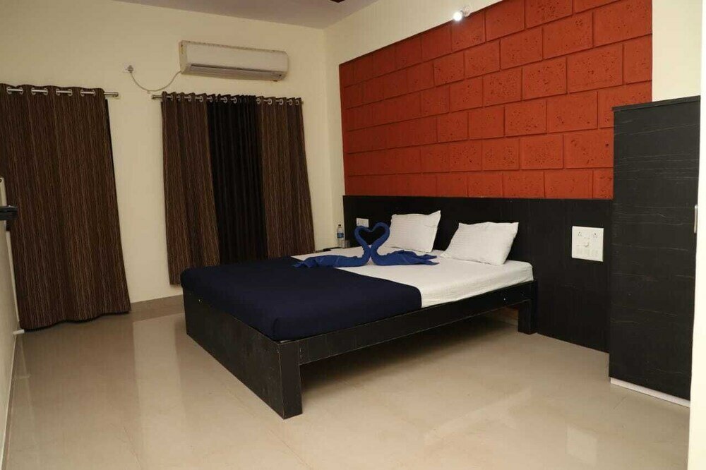 Фото Ocean Breeze Beach Resort