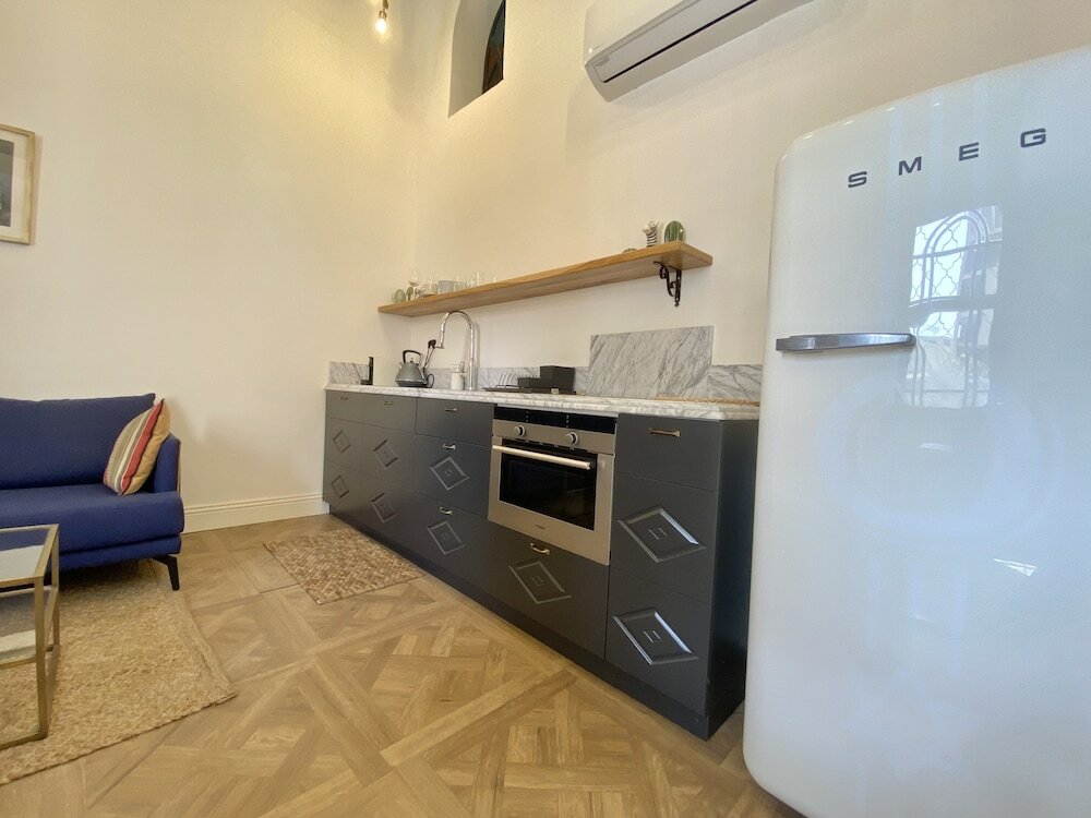 Фото Kubler's House- by Beach Apartments Tlv