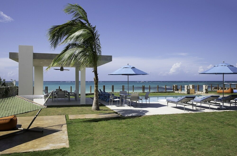 Фото Fabulous 5 Bedroom Beachfront Villa