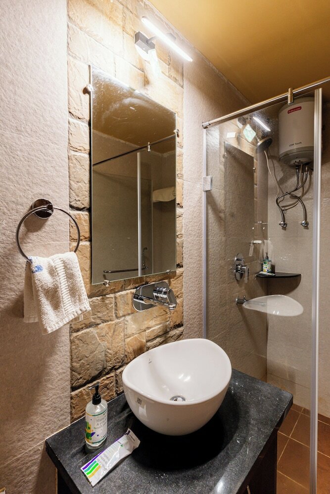 Фото Treebo Trend Rock Valley