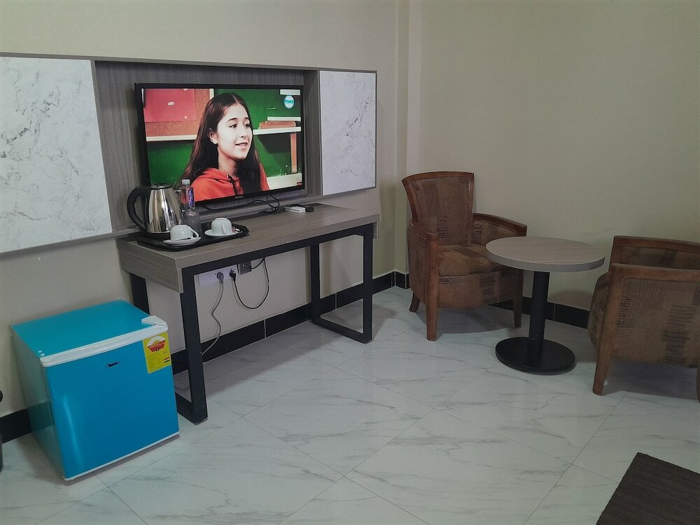 Фото Vegas Luxury Hotel