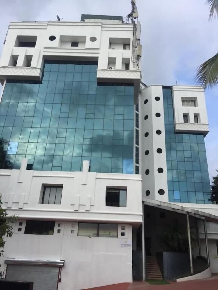 Фото отеля 1