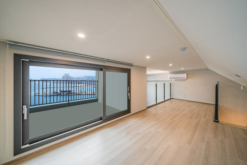 Фото Sokcho i Park Suite Hotel and Residence