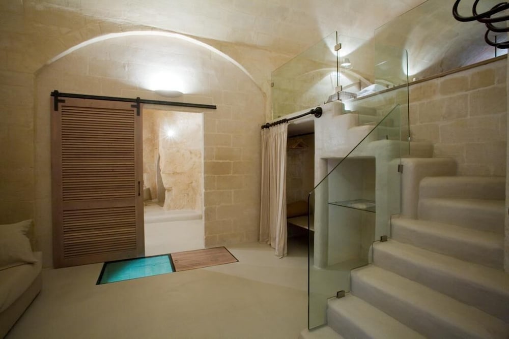 Фото L Hotel In Pietra