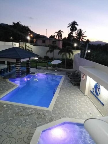 Гостиница The Beach House One