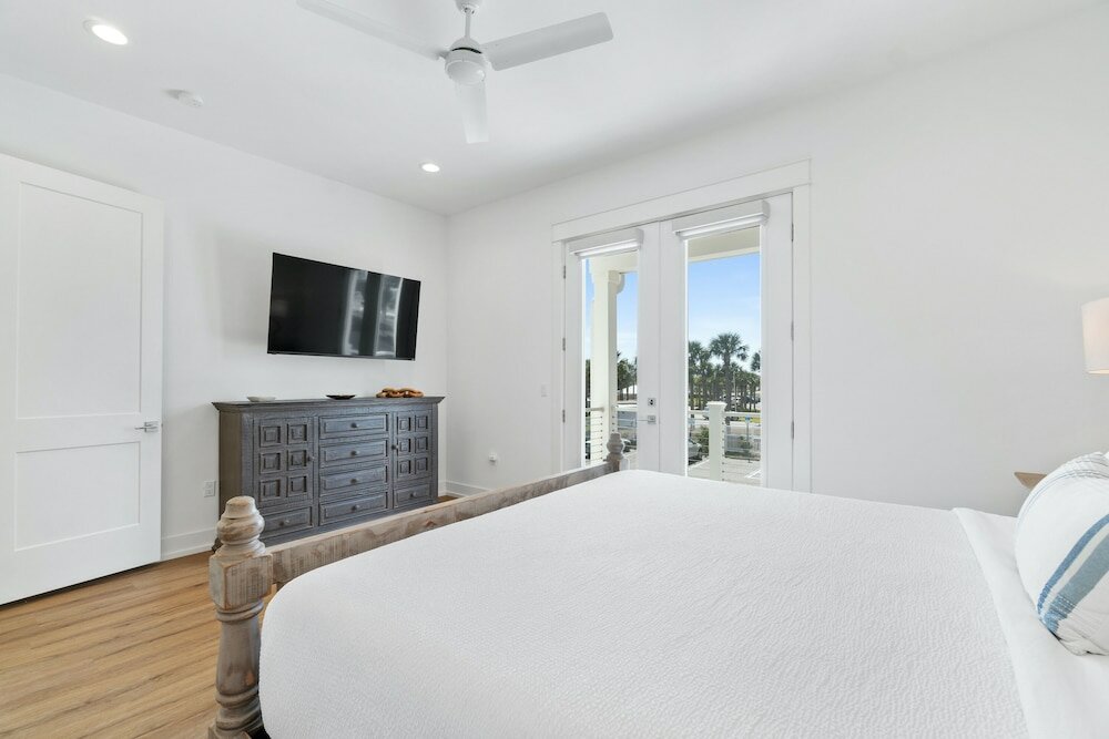 Фото Beach House - Elevated Escape by Phg