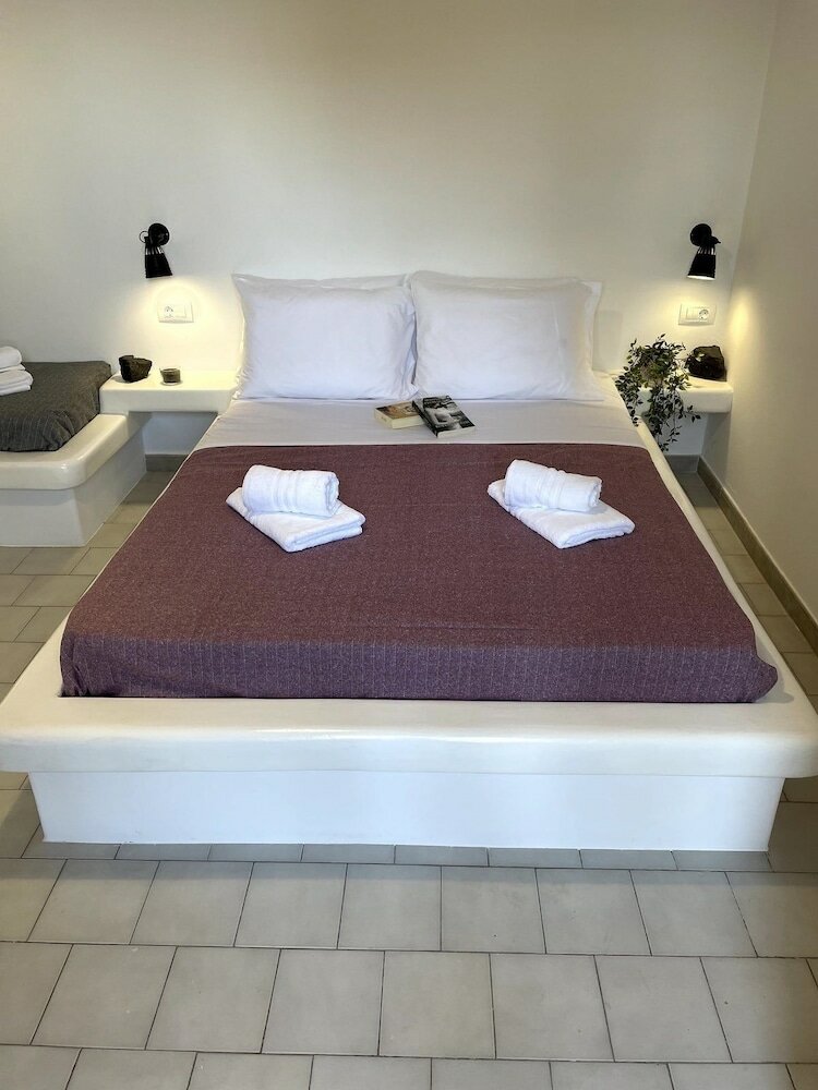 Фото Sabbia Apartments 100m from PerissaBeach