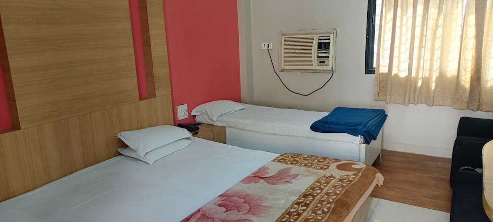 Фото Hotel Kanha Ujjain