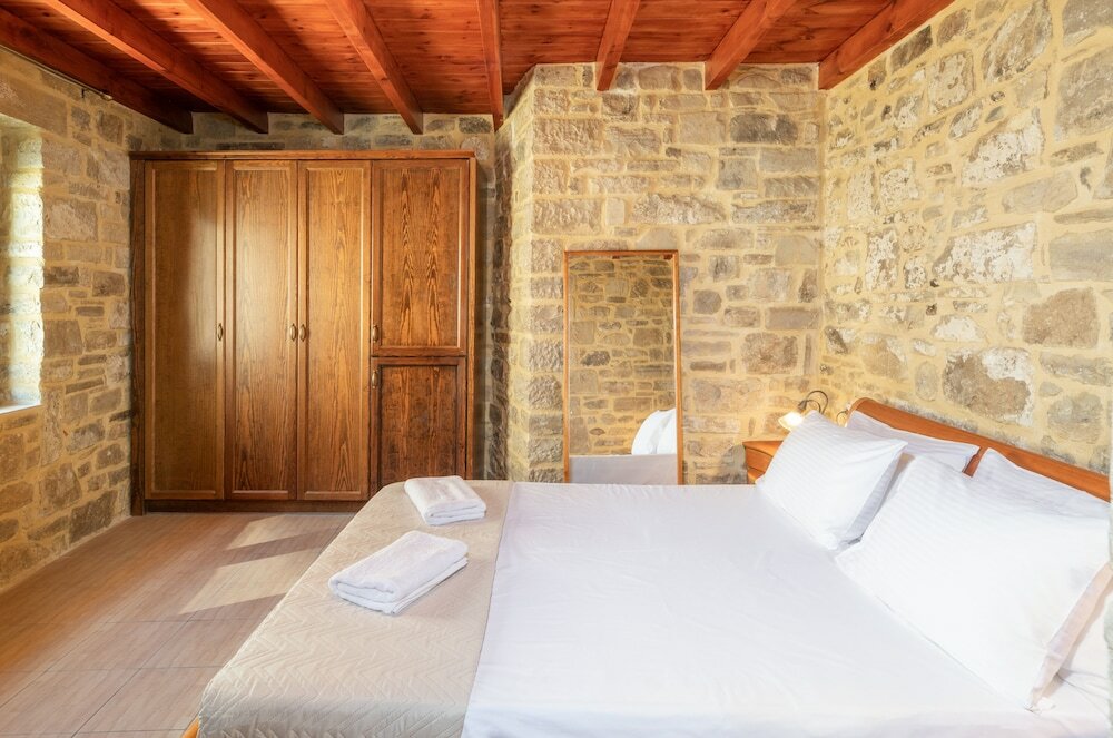 Фото Draganigo Luxury Stone Houses