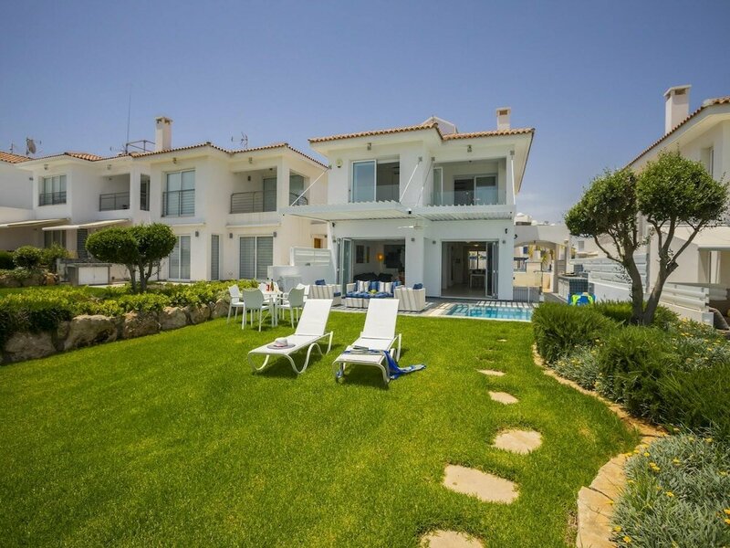 Гостиница Protaras Seafront Villa Sirina Pearl