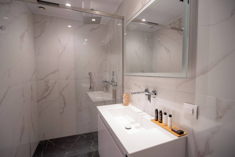 Фото Contessa Bianca Luxury Suites