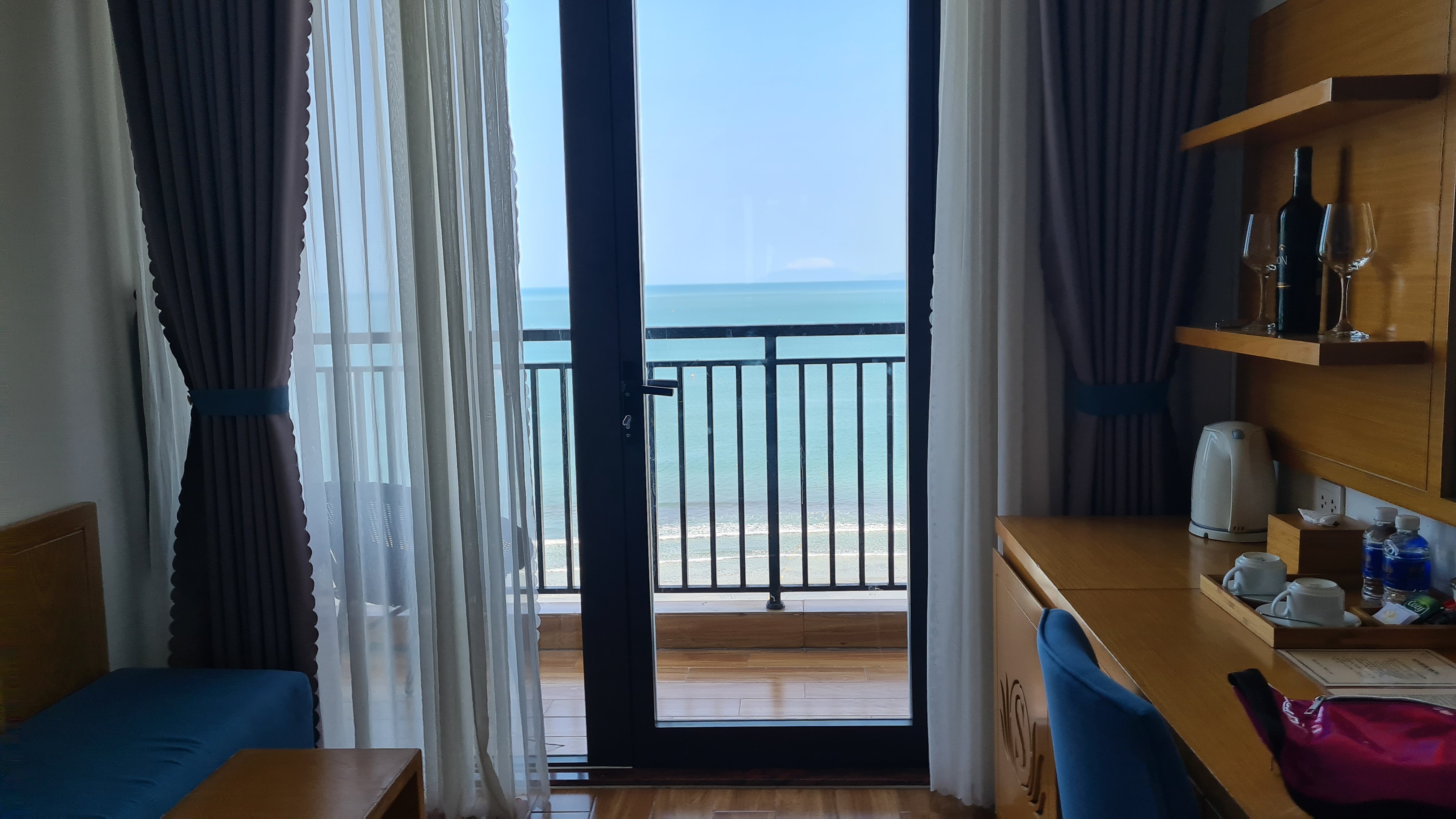 Фото Seashore Hotel & Apartment