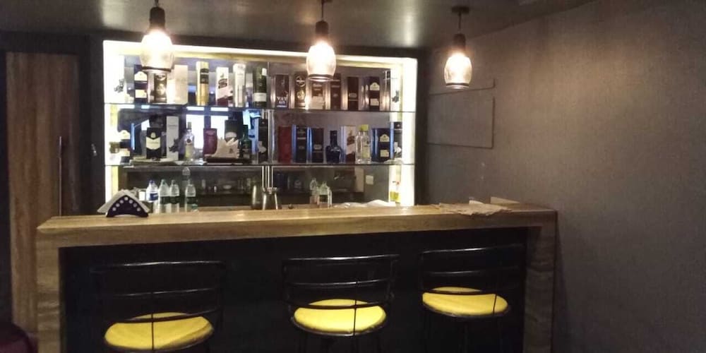 Фото Hotel Ambarish