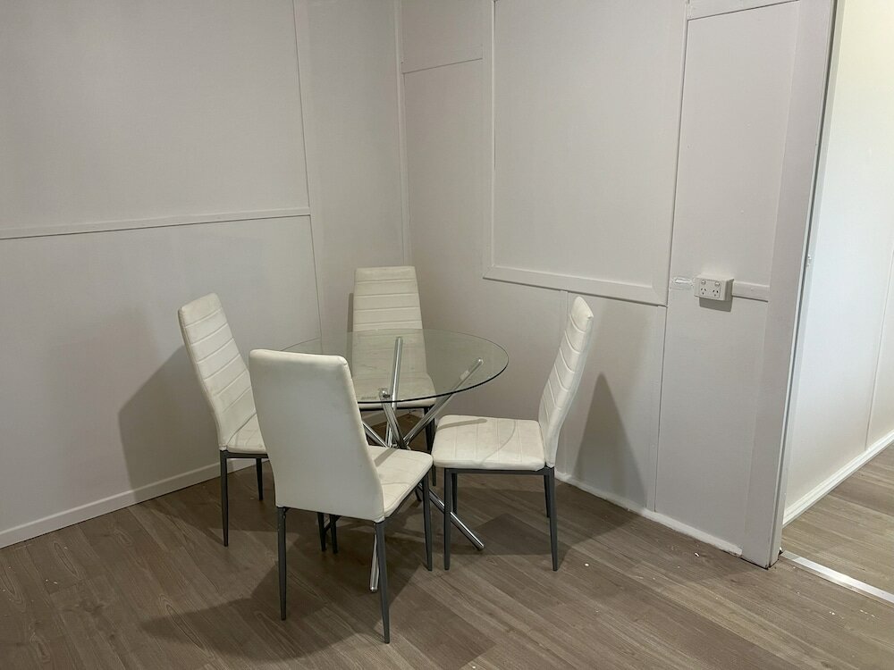 Фото Pet Friendly 2 Bedroom Cottage with Yard